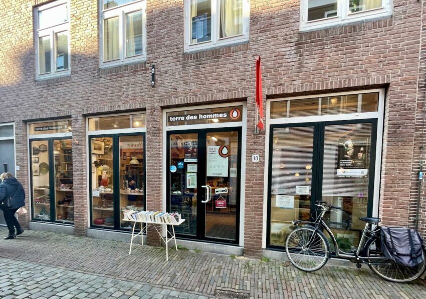 Kringloop Terre Des Hommes Winkel Leiden Leiden Omgeving