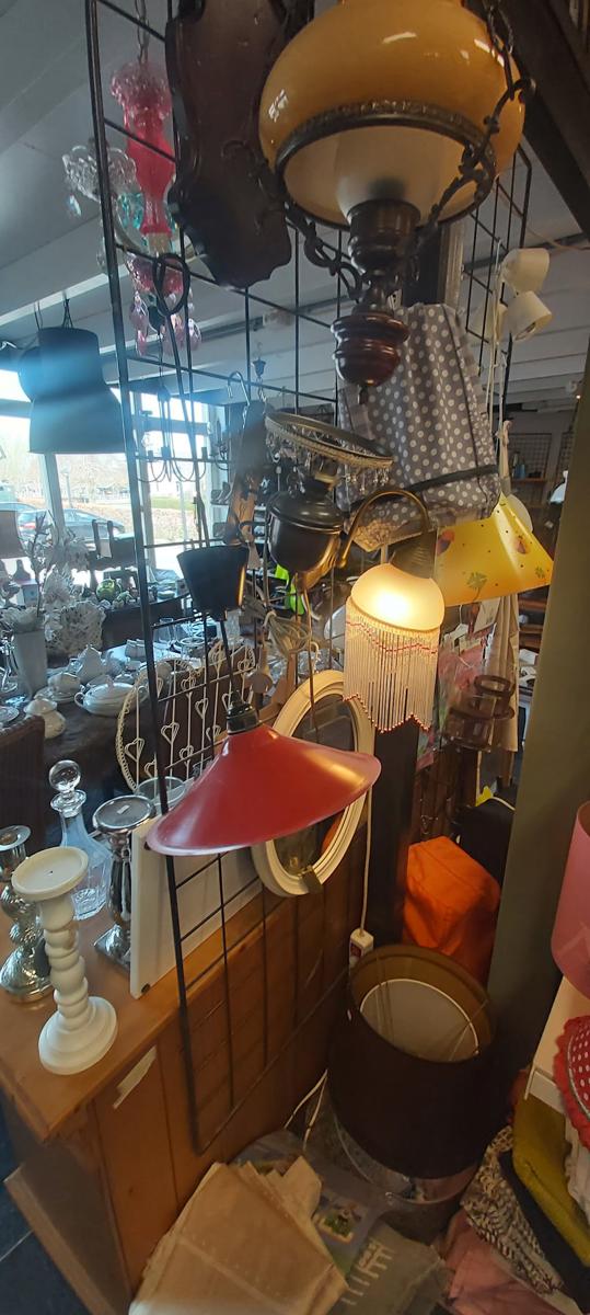 Kringloop Tweede Kanswinkel De Bob Shop Openingstijden Molenaarsgraaf