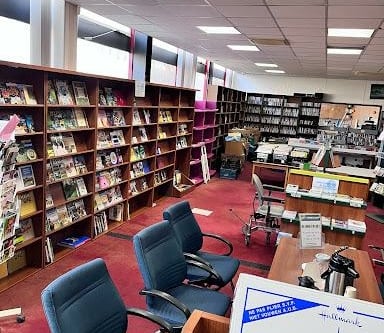 Kringloop Winkel Aan Spinveld 25 Open