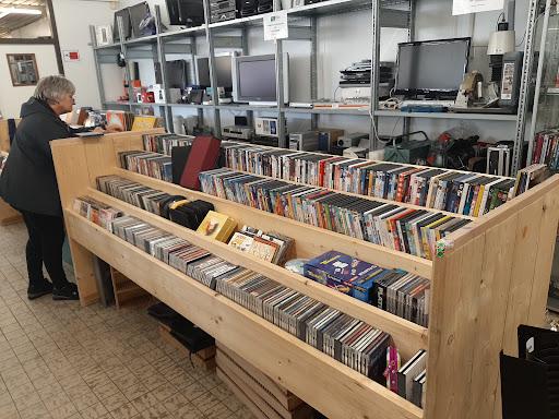 Kringloopwinkel Aan Lange Voren 22 Spullen