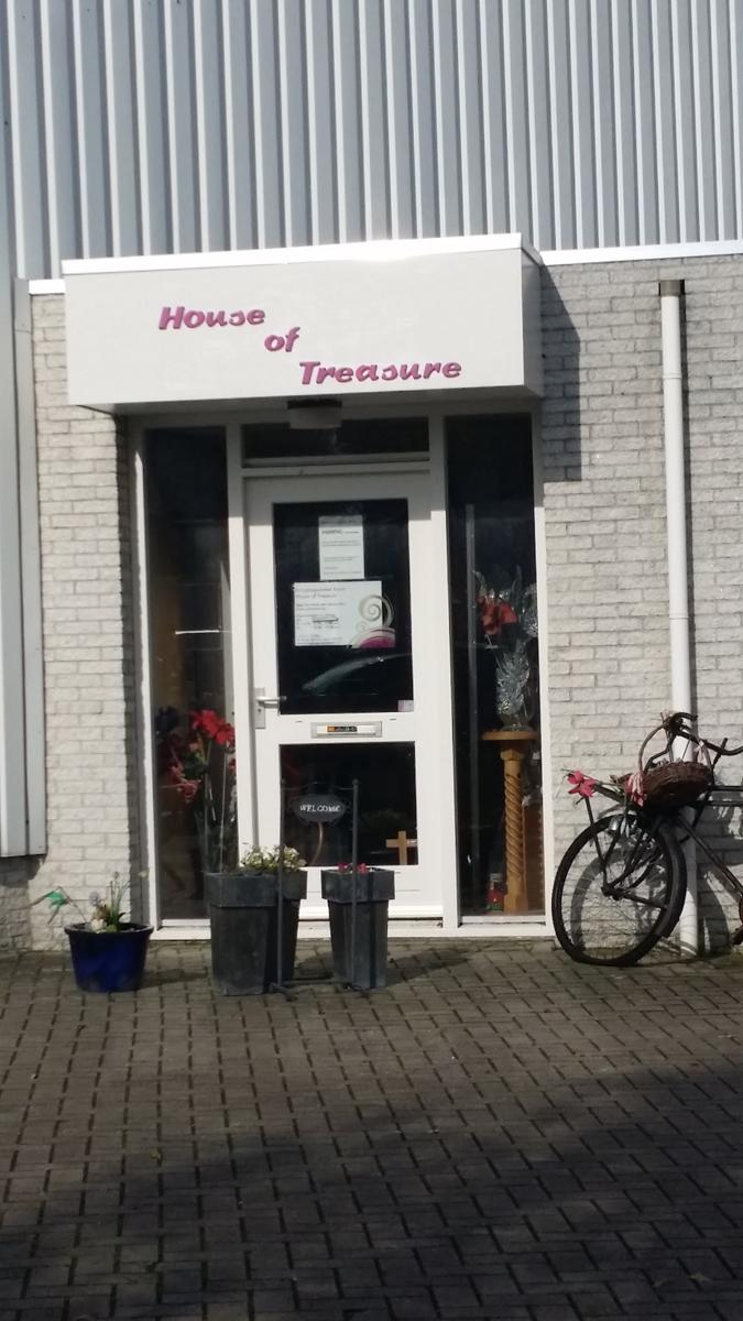 Kringloopwinkel Joure House Of Treasure In Joure Meubels