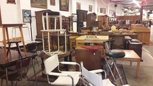 Kringloopwinkel Kringwinkel Infini In Gg Echt Meubels