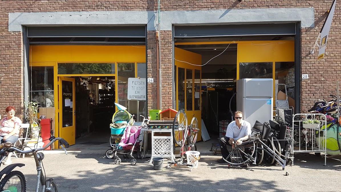 Kringloopwinkel Rivierenbuurt Tweedehands Hal In Ax Den Haag Omgeving