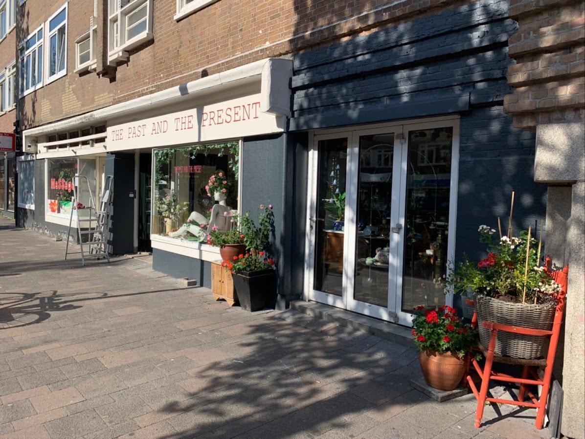 Kringloopwinkel The Past And The Present Omgeving In Amsterdam